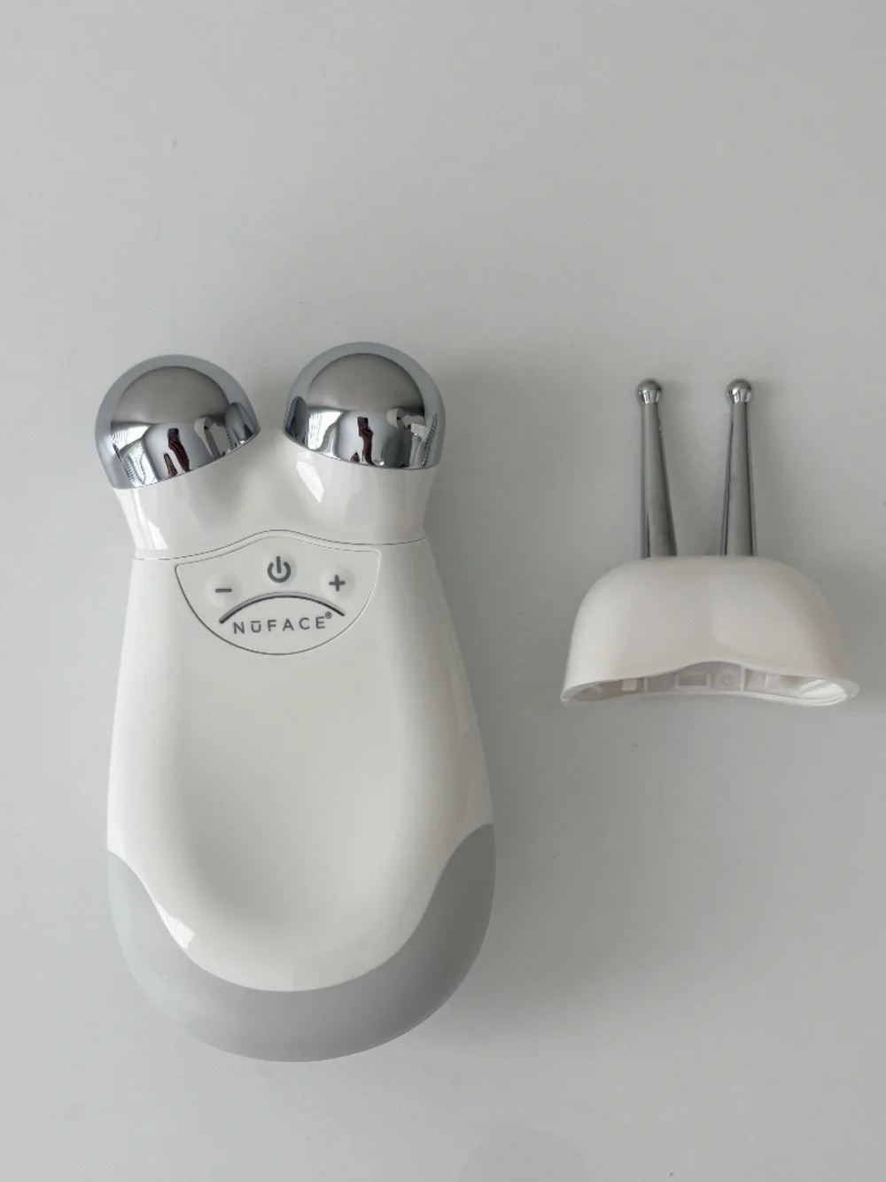 NuFACE Trinity Facial Toning Device + ELE Lip & Eye Attachment + NEW Gel Set